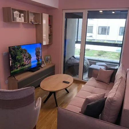 Apartment Pink Modern *